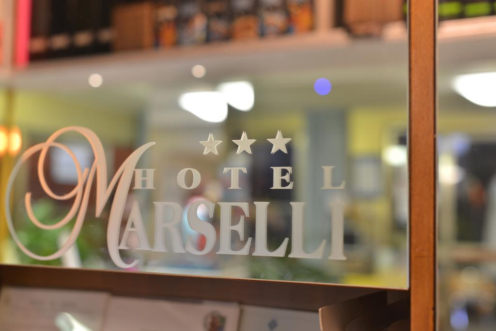 Hotel Marselli Rimini Exterior foto